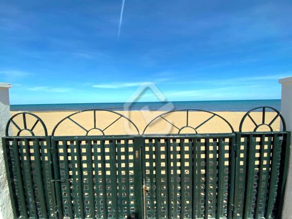 Fotografia nº30 del piso / apartamento en Venta en primera línea de playa en Denia. Ref.: SLH-5-36-15485