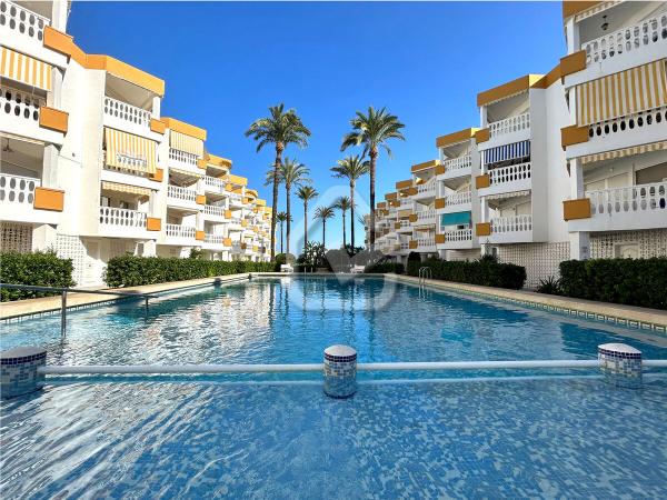 Apartement zu verkaufen  auf der ersten Strandlinie in Bassetes Bovetes (Las Marinas), Denia Costablanca, Alicante (Spanien). Ref.: SLH-5-45-15621