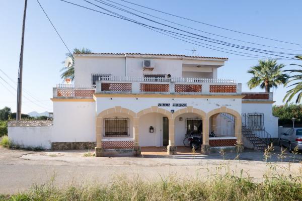 Photo number 2. Villa for sale  in Denia. Ref.: EHD-566415