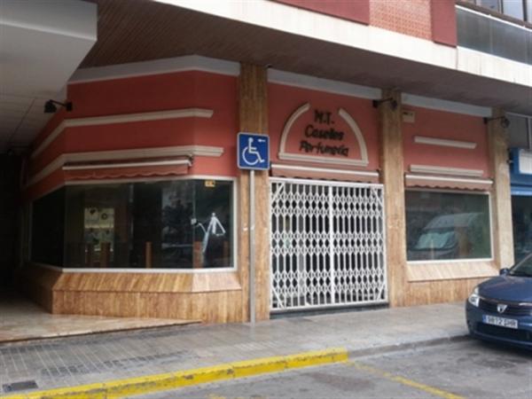 Geschäftsräum / Fabrikhalle zu verkaufen  in Saladar (Casco Urbano), Denia Costablanca, Alicante (Spanien). Ref.: SLH-5-18-3143