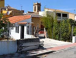 Аренда и продажа квартир, домов и участков в Benidoleig (Испания)